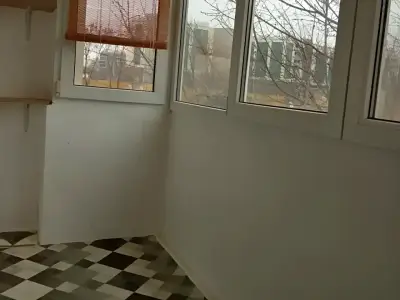 Balcon luminos apartament de inchiriere Sector 1 Bucuresti